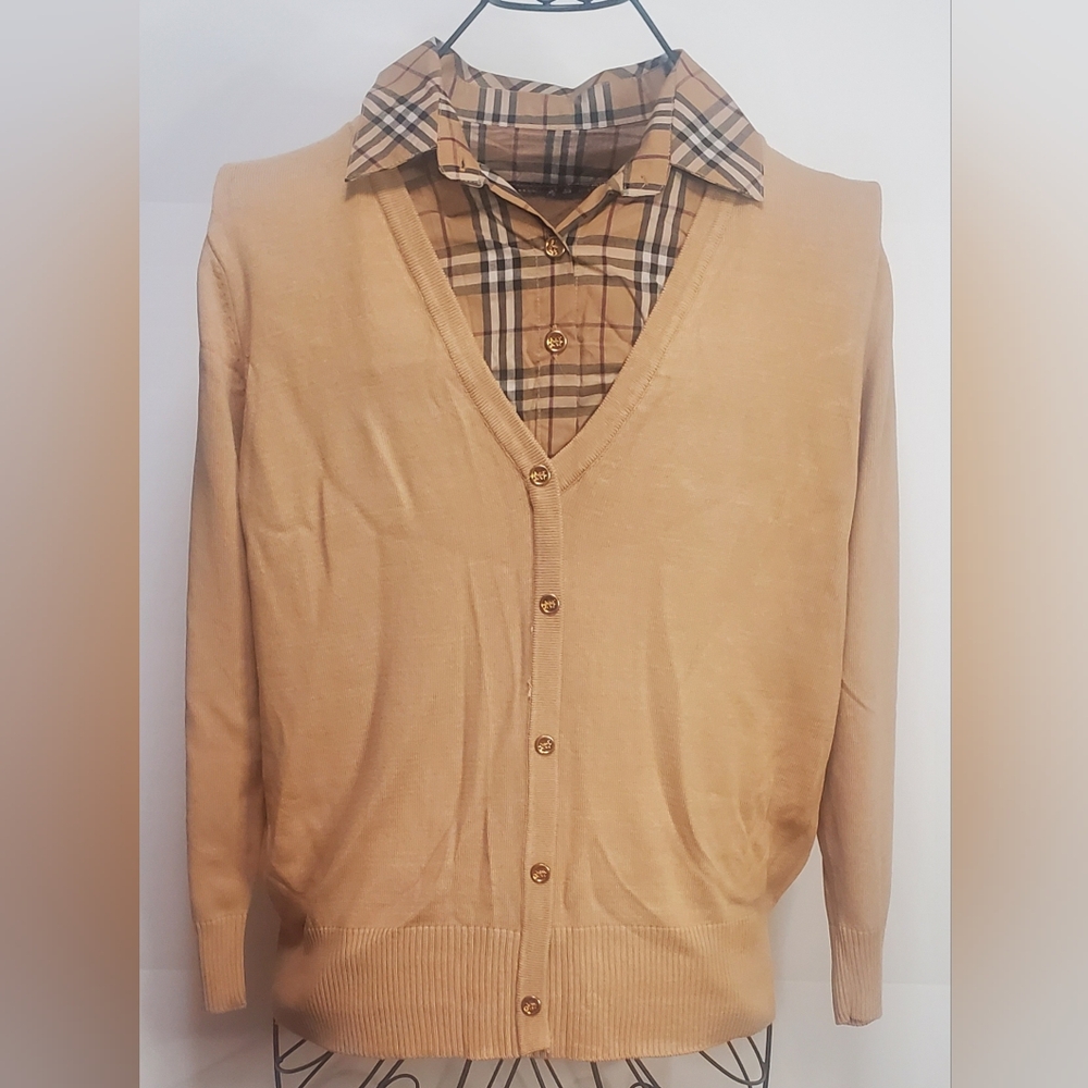 No Brand long sleeve collared cardigan Size Medium will fit up to a Large